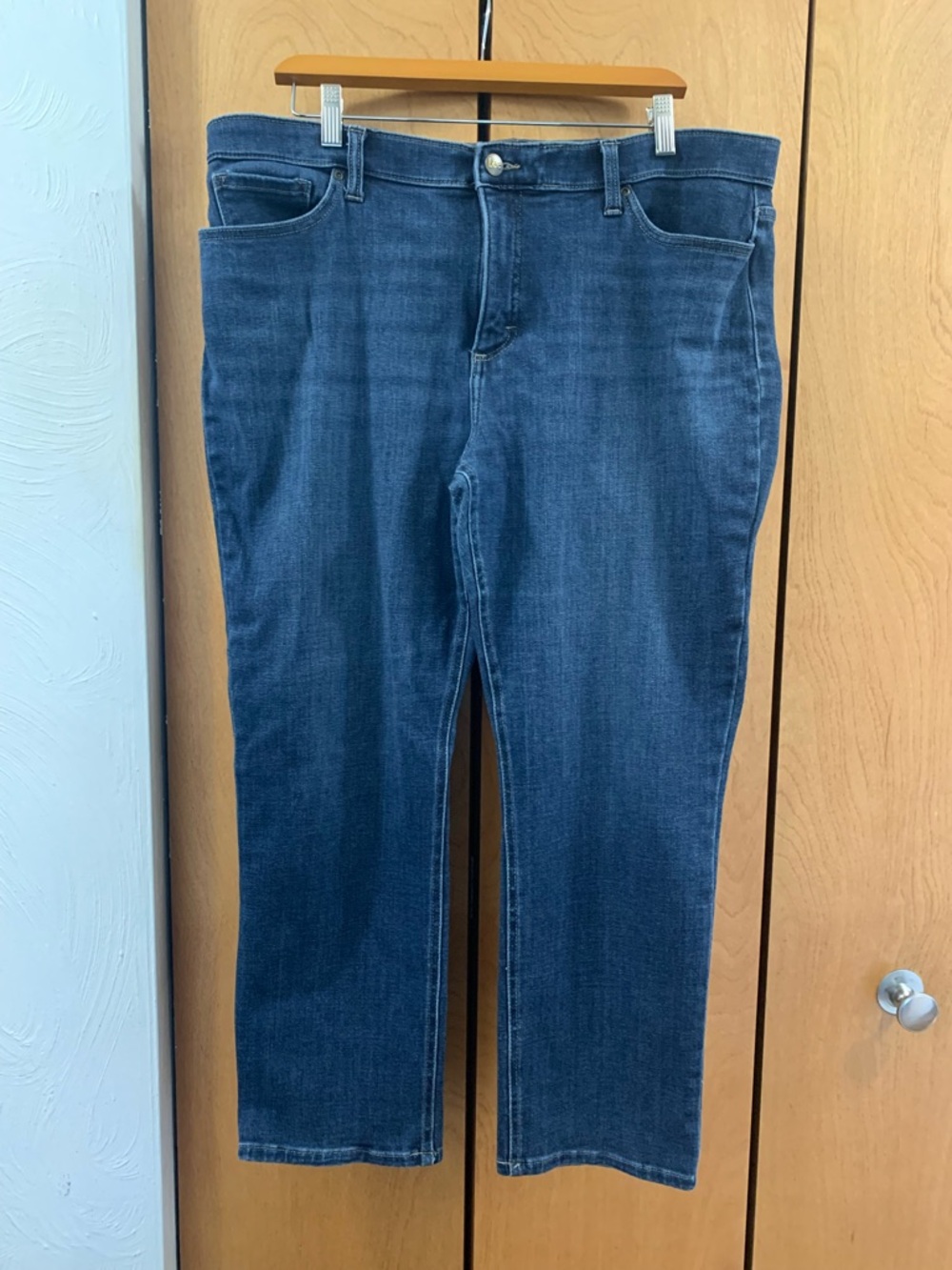 Lee Women's Straight Leg Jeans in Dark Blue Denim